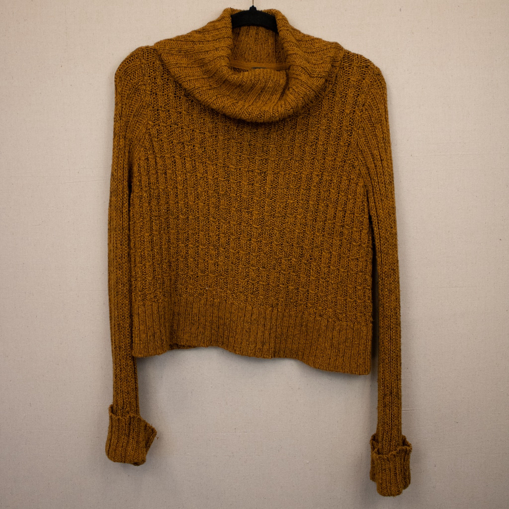 Free People marled mustard twisted cable knit turtleneck cropped sweater-S
